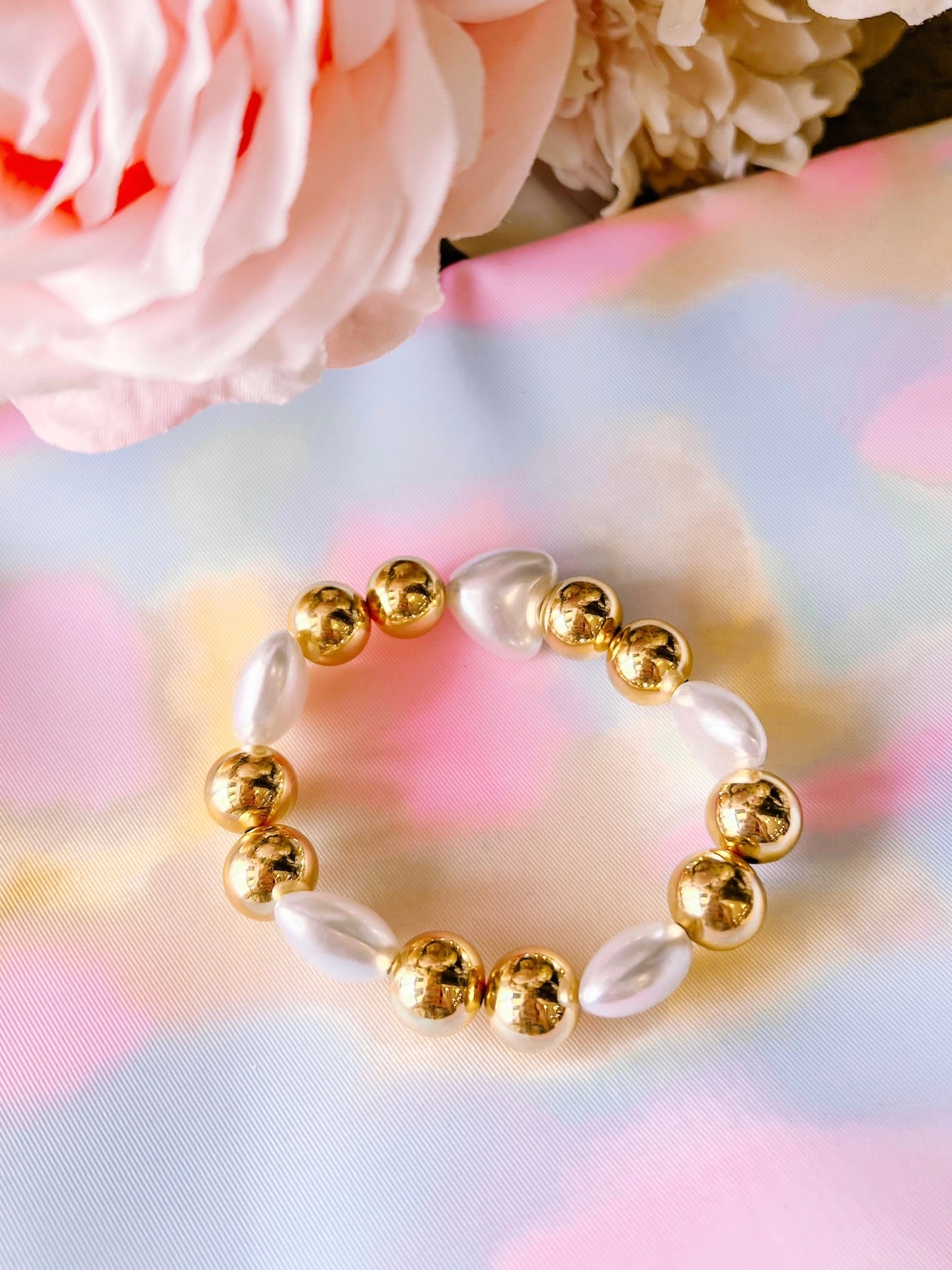 BEADED LOVE BRACELET