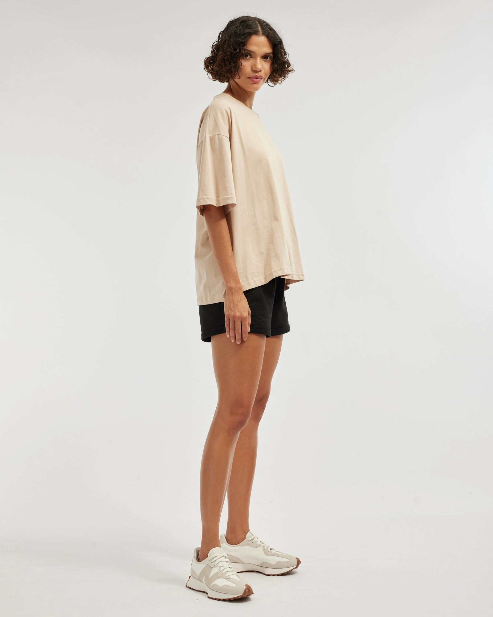 Leah Boyfriend Tee - Hummus