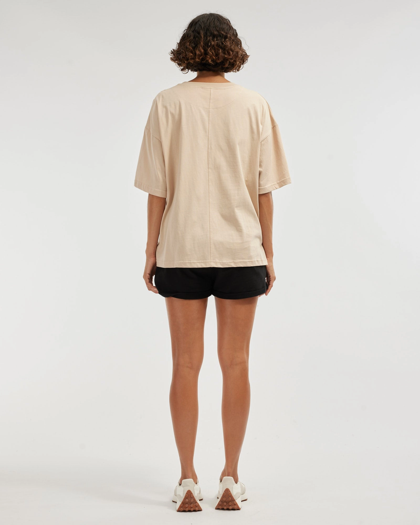 Leah Boyfriend Tee - Hummus