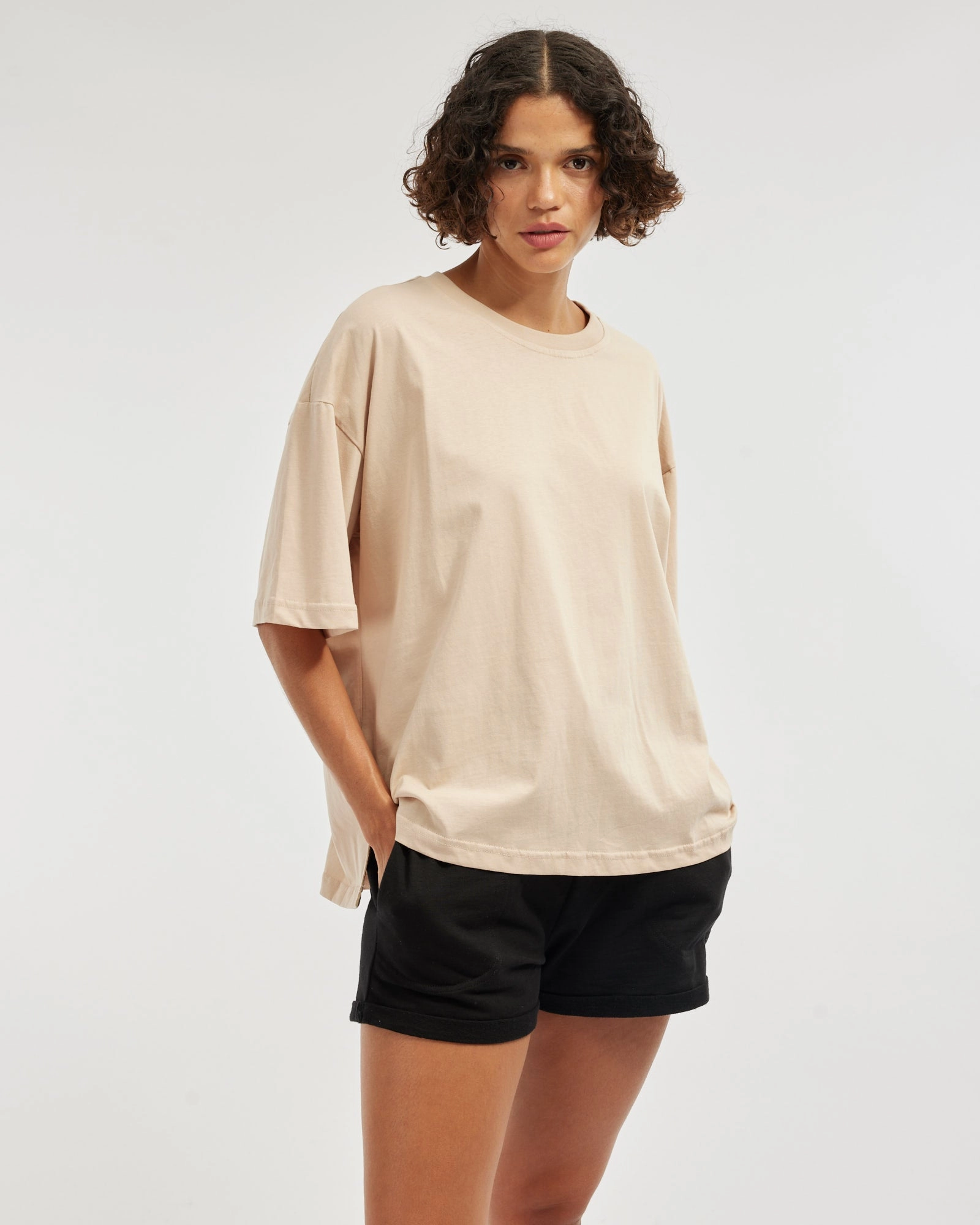 Leah Boyfriend Tee - Hummus
