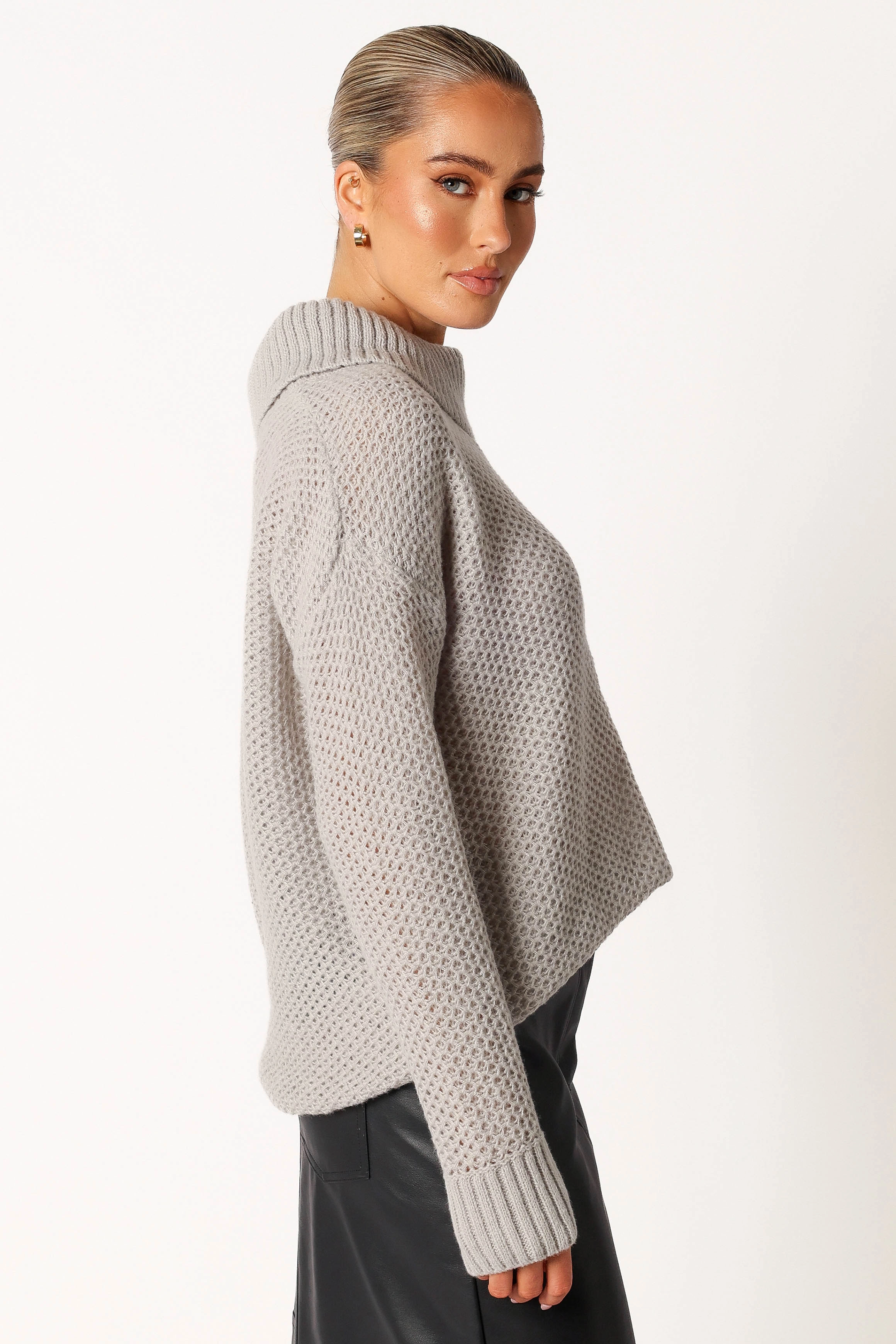 Rayne Turtleneck Knit Sweater - Light Grey