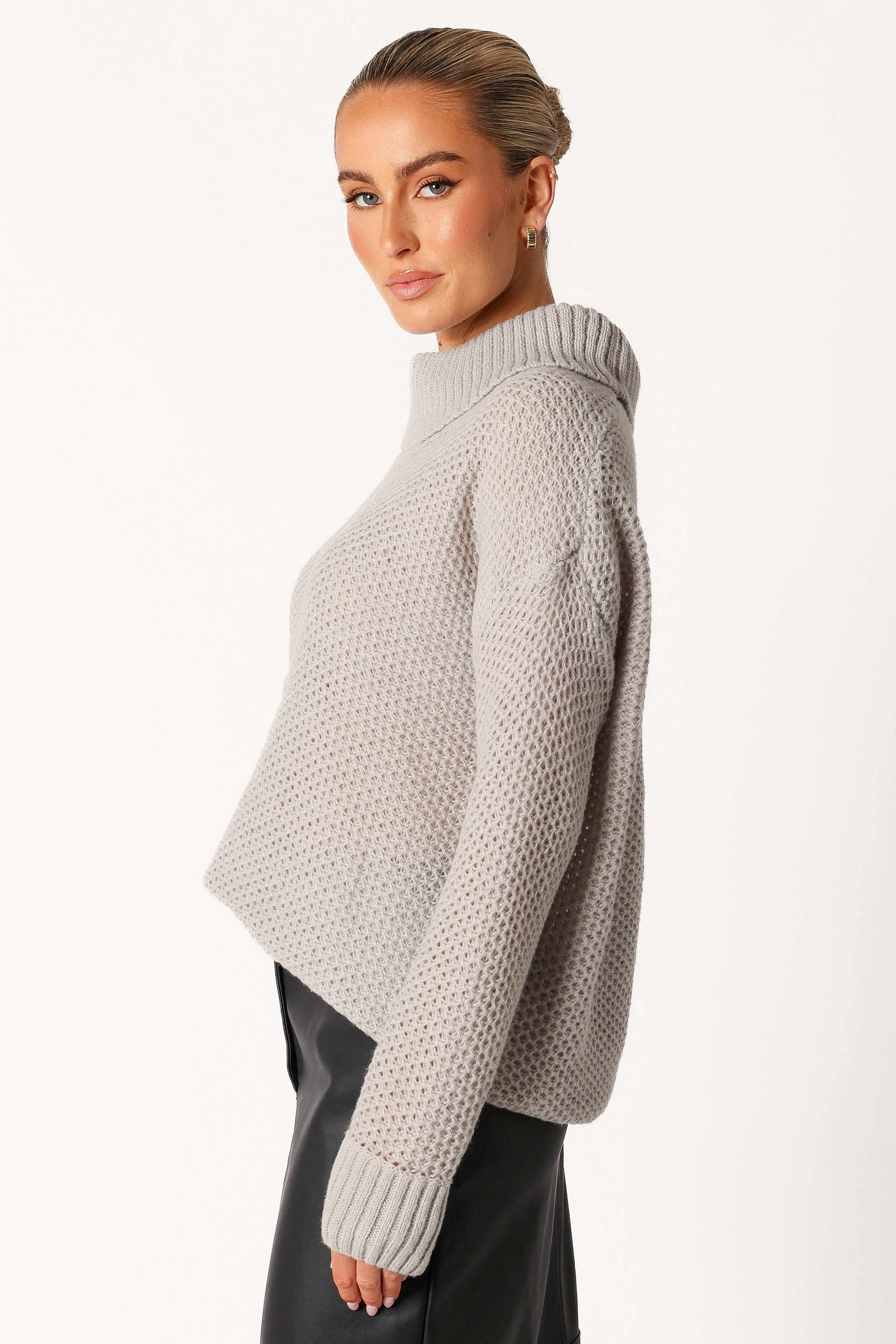 Rayne Turtleneck Knit Sweater - Light Grey