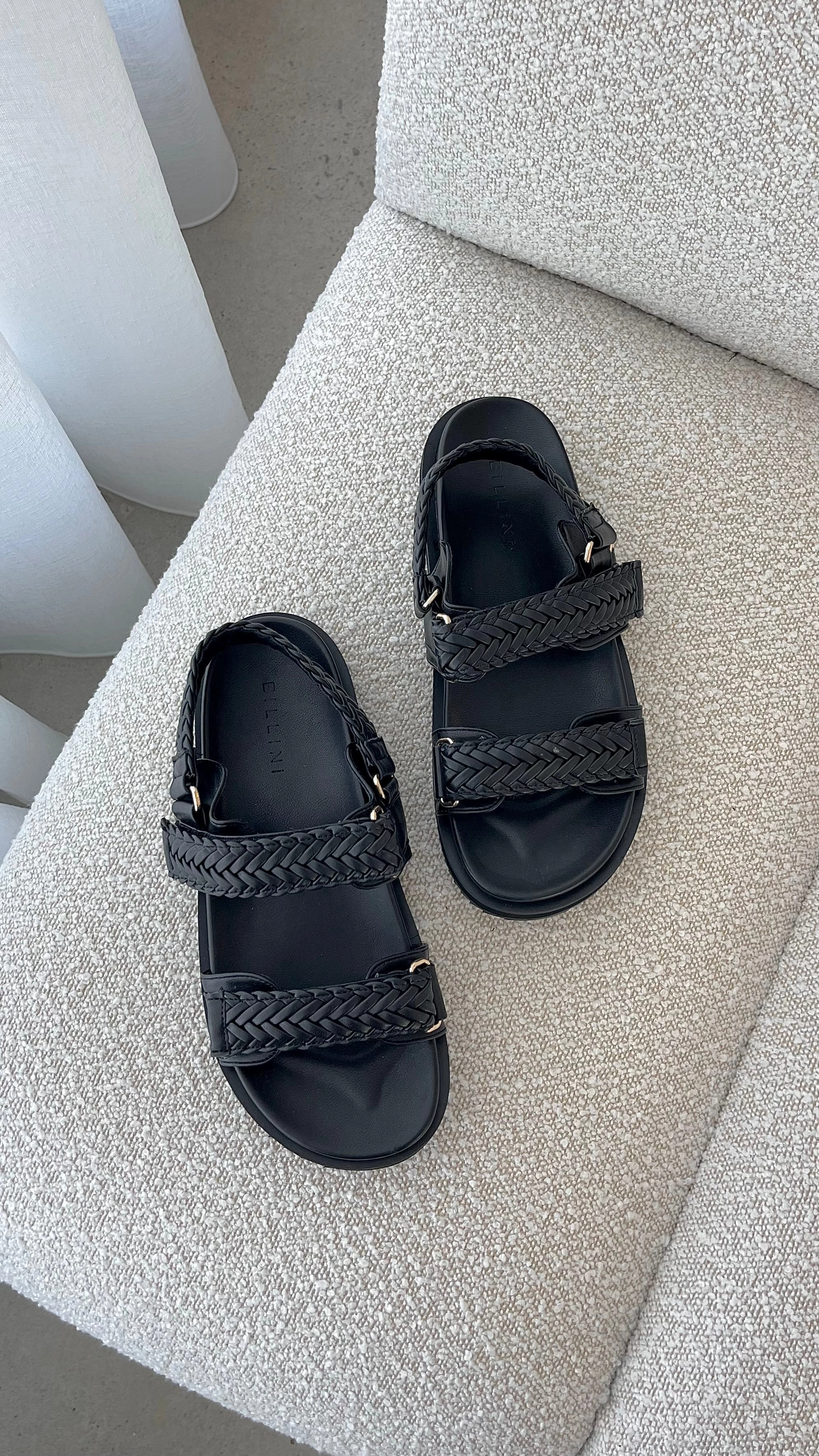 Taishi Slide - Black