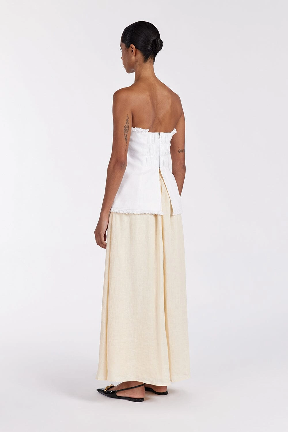 ZAHARA WHITE LINEN STRAPLESS TOP