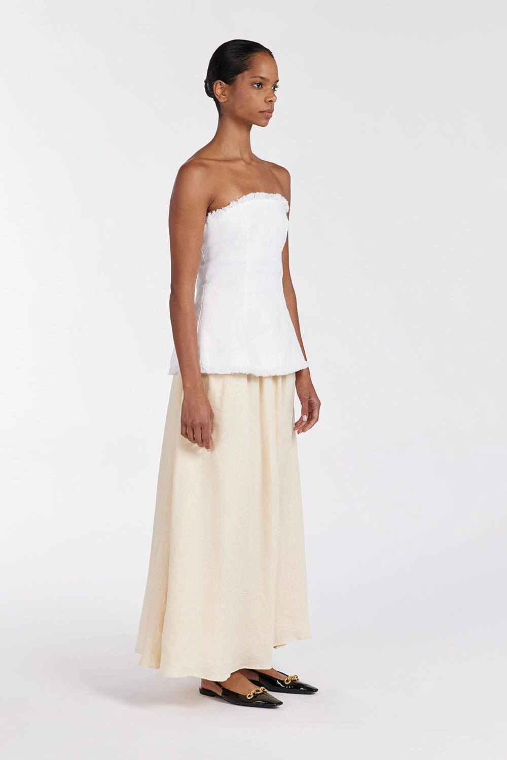 ZAHARA WHITE LINEN STRAPLESS TOP